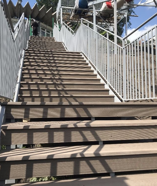 Ступени Deckline (Россия)